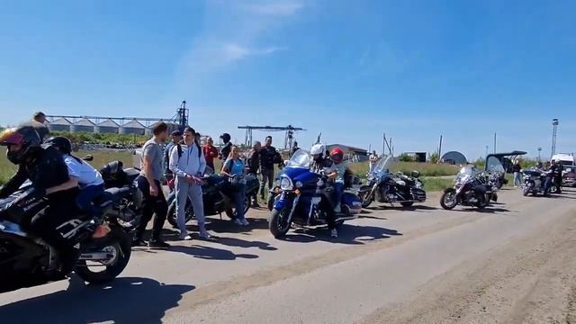 байкеры .г Рудный прокатили детей воспитанников школы интернат