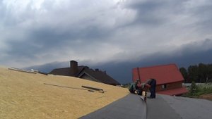 Как класть Подкладочный ковер для мягкой кровли? #751