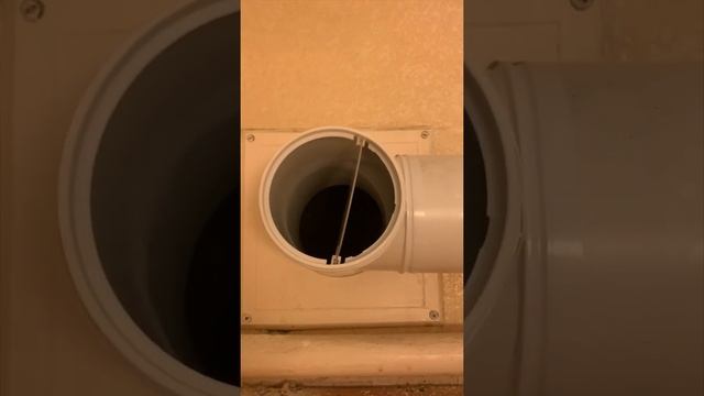 Вытяжка на кухне, как быть с естественной вентиляцией? смотреть онлайн