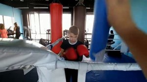 Бокс.Защитные действий на начальном этапе обучения.