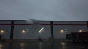 РАБОТА в США - тяжелые будни дальнобойщика! ВЫНУЖДАЮТ РАБОТАТЬ без еды и в ЛИВЕНЬ