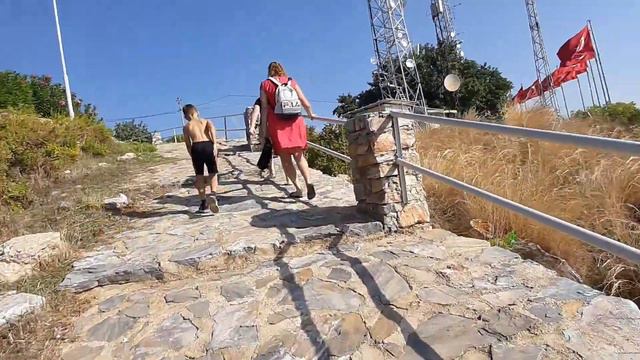 Смотровая площадка в Алании I Love Alanya | Доехали за 30 руб на автобусе 😂 смотреть онлайн