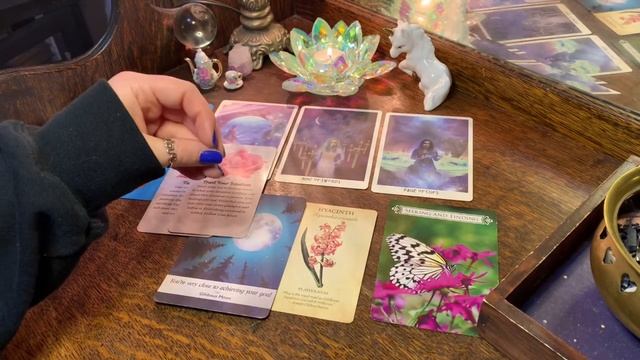 Pick a Card ? MARCH 2021 Tarot Predictions ???? смотреть онлайн