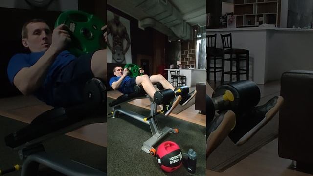 упражнения на скамье для пресса смотреть онлайн