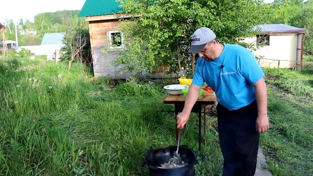 Жаркое из курицы по-узбекски в казане на костре