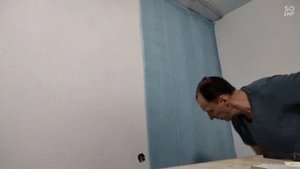 покраска флизелиновых обоев