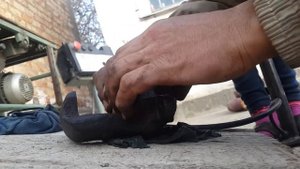 Как вставить пыльник суппорта? Самый простой способ!