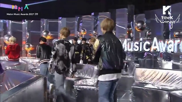 Bts  № 1 в чартах по всему миру смотреть онлайн