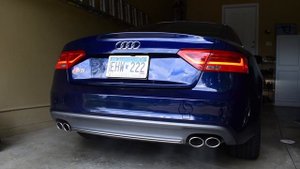 Audi S5 Stock Exhaust Cold Start + Revs (Full HD - Great Sound)