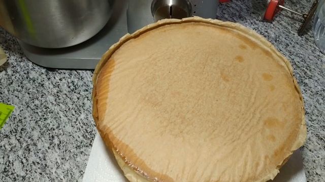 Бисквит, который получается у всех. Бисквит для любой начинки. Высокий , пышный и очень вкусный смотреть онлайн