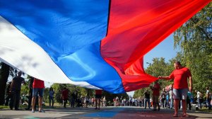 В России отмечают День Государственного флага / События на ТВЦ