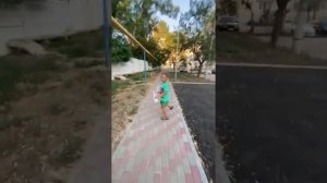 Мой двор в отпуске 2021.mp4