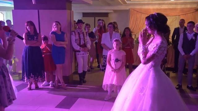 Песня от младшей сестры на свадьбе смотреть онлайн