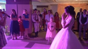 Песня от младшей сестры на свадьбе