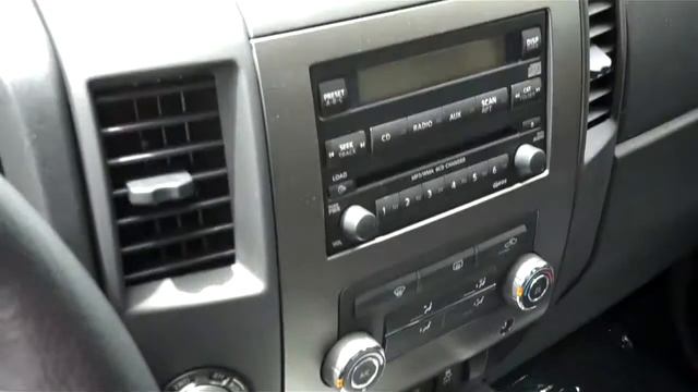 2012 Nissan Titan SV смотреть онлайн