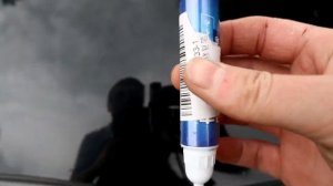 Как легко убрать сколы на авто своими руками или обзор корректора для авто