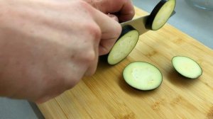 Жареный сыр сулугуни || С томатами и баклажаном || Короткий рецепт