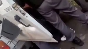 Полиция проводит Жёсткое задержание пьяных подростков