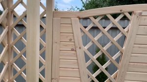 Пергола с цветочницами и скамейкой 0062