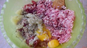 Мясные котлеты с манкой