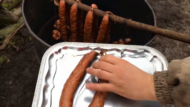 Колбаса домашняя копченая в коптильне
