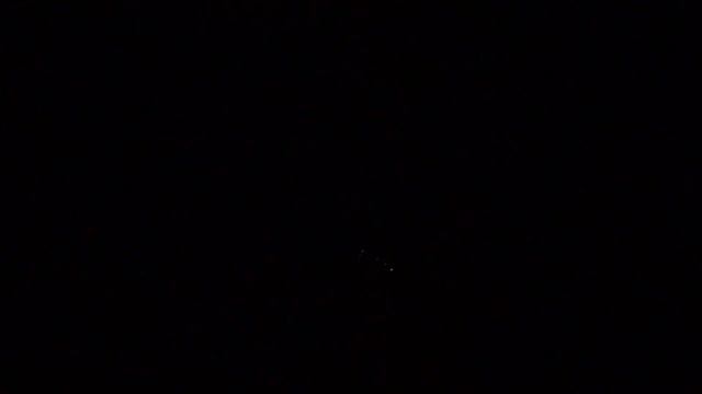 Test-artificie Lily magnolia 16 focuri an de fabricație 2012 смотреть онлайн