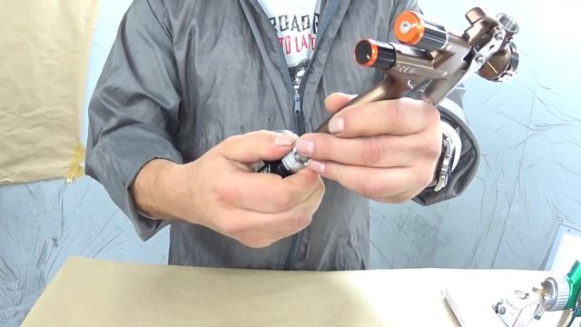 Манометры для краскопульта с регулятором давления.