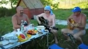 Бабы моются в бане