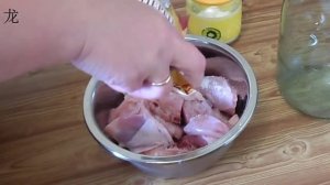 Курица в банке.