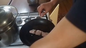 Шашлик на плиті в каструлі I'cook. В квартирі на вільхових трісках