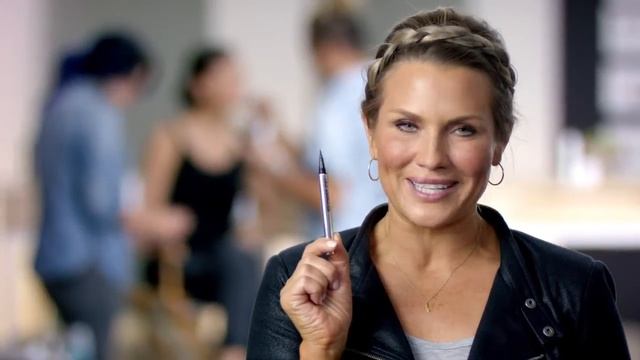 Perfect Winged Liner & Mascara Routine with NEW Lash Domination | bareMinerals смотреть онлайн