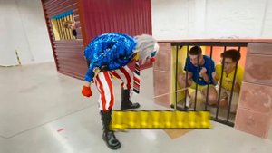 КЛОУН А4 Маленький vs ГИГАНТСКИЙ часть 3