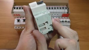 Как обманывают на ремонте квартир Подделка автоматов ABB