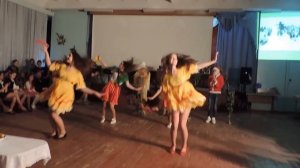 Танец "Веселая кадриль" 8  Б класс