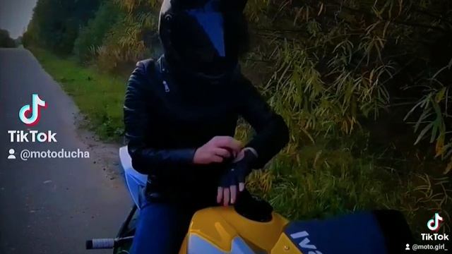 Moto.girl