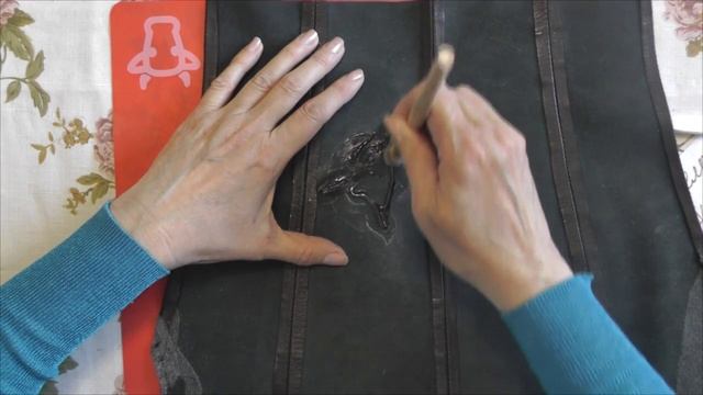 Делаем тиснение кожи на сумочке смотреть онлайн