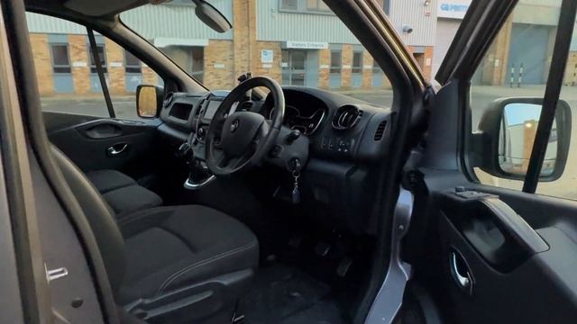 2020 Renault Trafic 2.0L SL28 SPORT ENERGY DCI Camper Converted смотреть онлайн