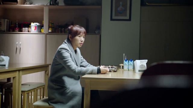 心機女偷換了灰姑娘的藥被現場抓包，慌不擇路逃跑，腹黑少爺怒了：把人找回來，活要見人死要見屍！EP42-3 Chinese Drama смотреть онлайн