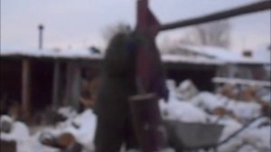 Колка дров самодельным колуном