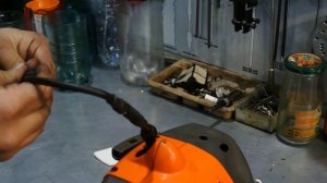 Ремонт триммера Хускварна. Замена свечи, проверка катушки зажигания.