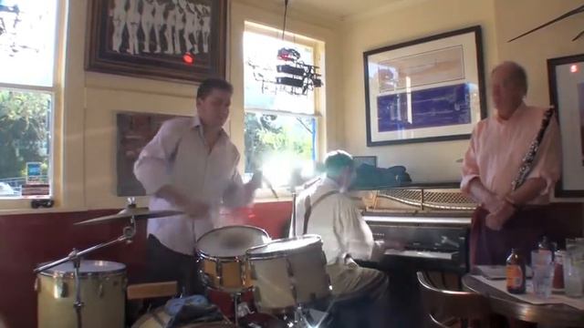 Marty Eggers & Friends "Richard M. Jones Blues" смотреть онлайн