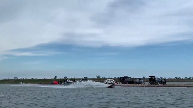 Кайтсерфинг в Анапе. Коса Голенькая Кайт школа RUSSIAN-WIND. Персональные тренировки по кайтсерфинг