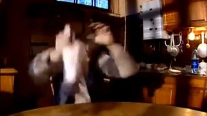 Легендарный Модест  Модест любит куриные кубики