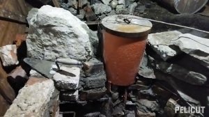 Продолжаю строить колодец с природного камня