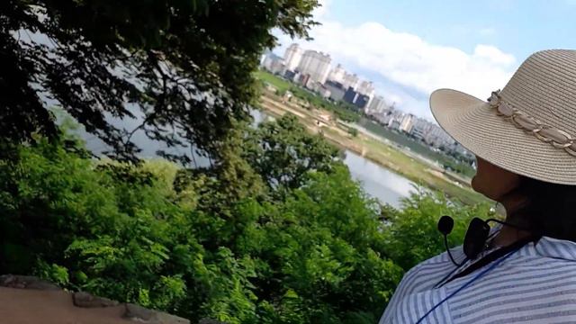 Река Кымсан г Гонжу .Здесь построили крепость Гонсансон. Древняя столица государства Пэкче. смотреть онлайн