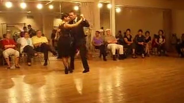 Argentine Tango: Anton Gazenbeek y Carolina Jaurena - Pabellón De Las Rosas смотреть онлайн