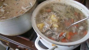 Рыбный суп из кильки с овощами, рисом + рецепт