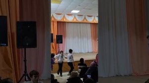 Снова  Вирусно станцевали мега крутой Денис Крылов и Полина Крылова Марий Эл Новинка