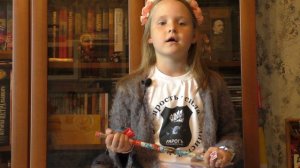 ДЕРЕВЬЯ В ТРИ ОБХВАТА, ДРЕМУЧИЕ ЛЕСА!! Читает Варвара Котова