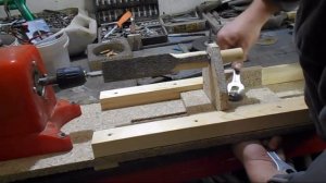 Токарный мини-станок по дереву/Как сделать мощный мини токарный станок своими руками